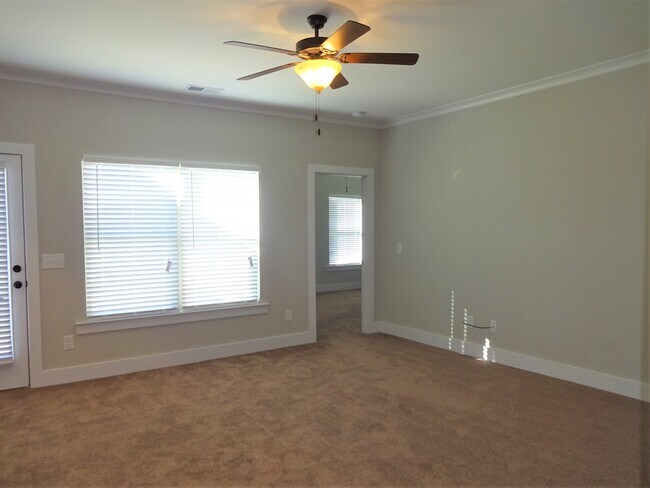 Building Photo - Home for rent in Calera, AL! Available to View Now!!!