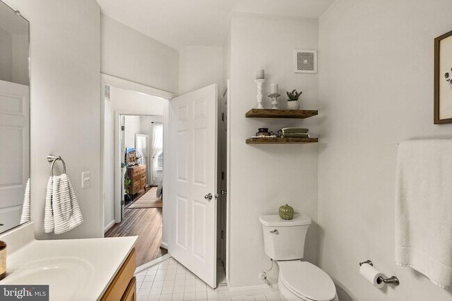 Building Photo - 2465 Army Navy Dr