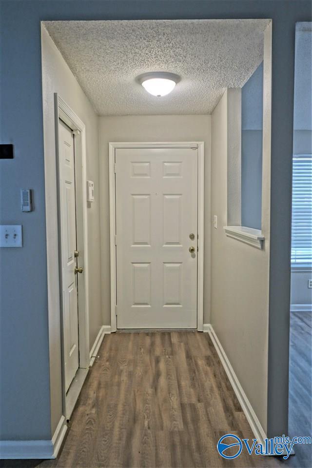 Building Photo - 212 Turnbrook Dr SW