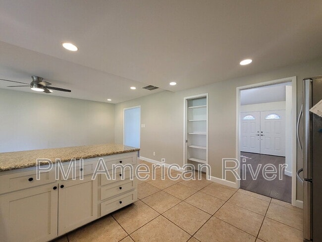 Building Photo - 7817 Palmyra Dr