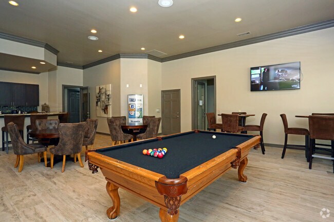 Clubroom - Camden Stoneleigh