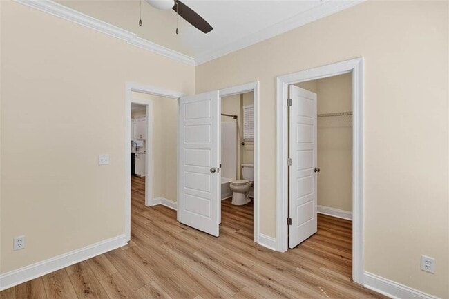 Building Photo - 204 Palm St