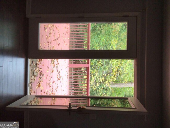 Building Photo - 5826 Simone Dr