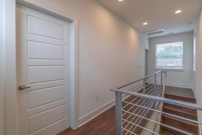 Building Photo - 7301 Providence Ave