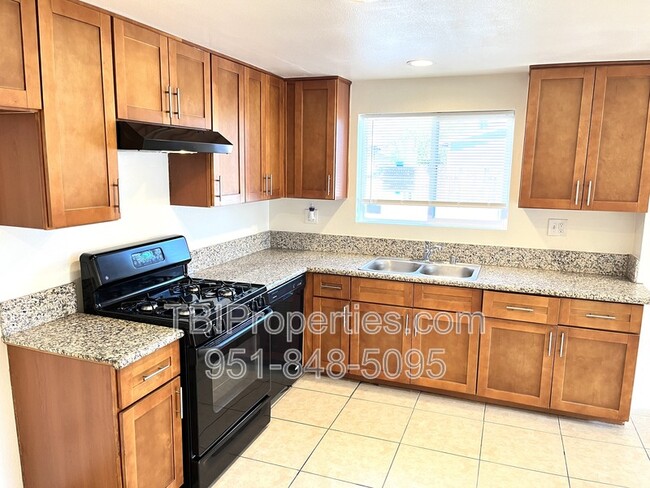 Building Photo - 4531 Park Ave