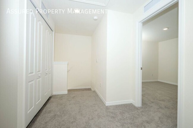 Building Photo - 2712 Gouda Dr