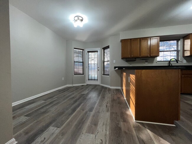 Kitchen pic 1 - 15094 Ardmore Loop