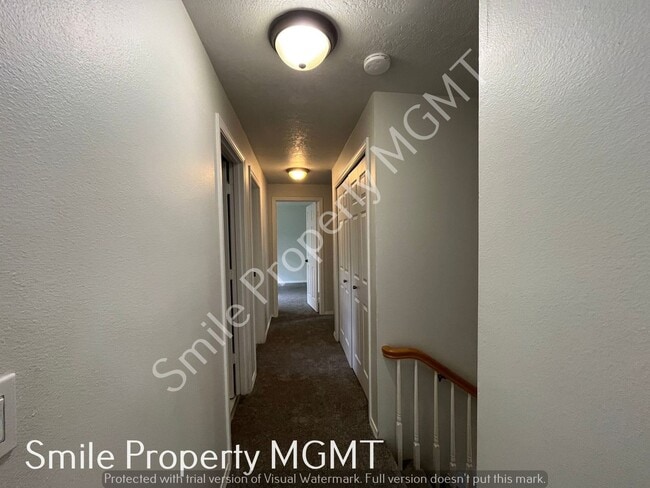 Building Photo - Spacious 5 bedrooms house in Beaverton