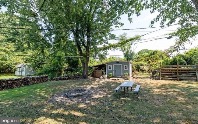 Building Photo - 609 Wingleaf Ct