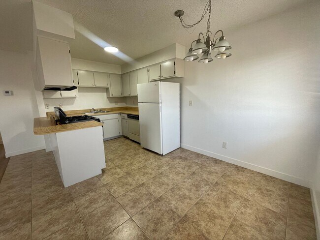Building Photo - 10940 Jeremy Dr