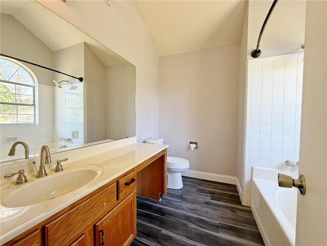 Building Photo - 2901 Inverloch Cir