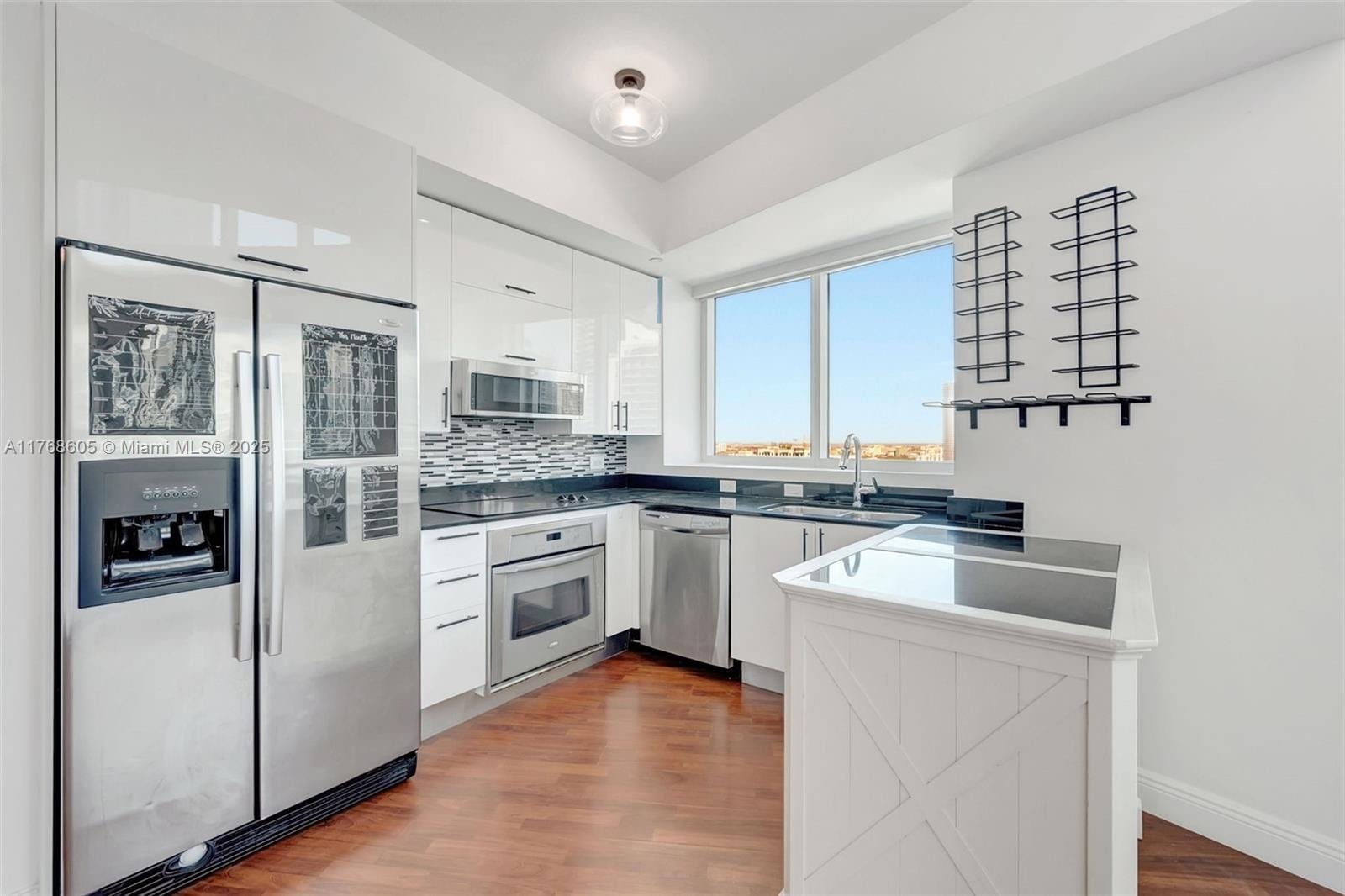 Building Photo - 60 SW 13th St