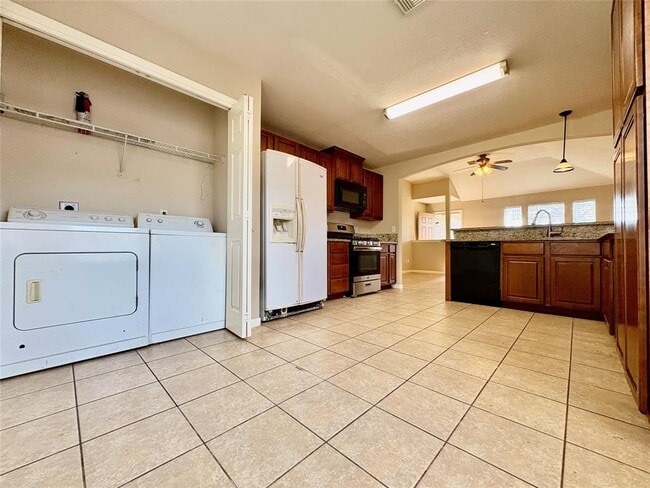 Building Photo - 15803 Brett Creek Ct
