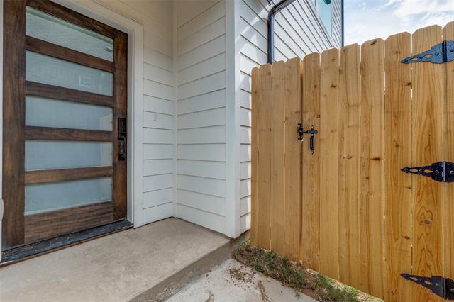 Building Photo - 5704 Riverside Dr