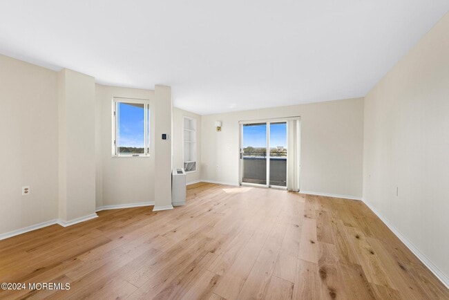 Building Photo - 300 Ocean Ave N