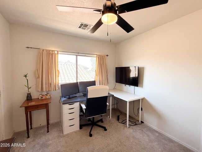 Building Photo - 3033 E Santa Rosa Dr