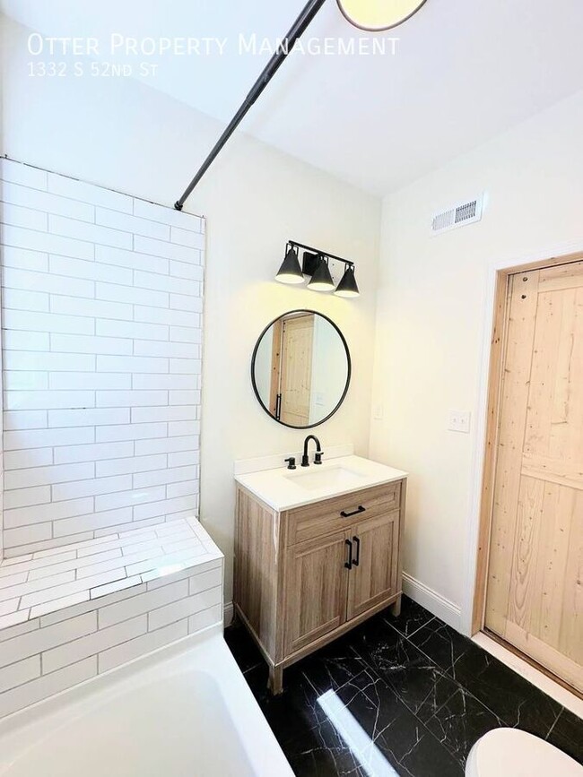 Building Photo - 1332 S 52nd St