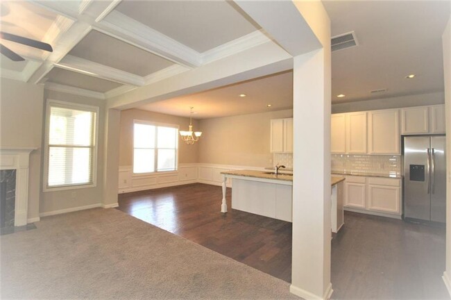 Building Photo - 5196 Apple Grove Rd NE