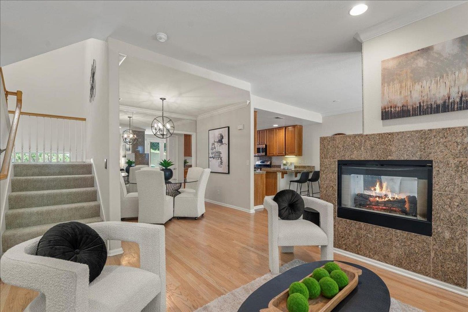 Building Photo - 182 Cuesta De Los Gatos