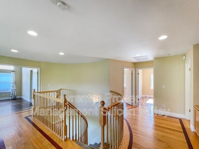 Building Photo - 3825 Venus Ct