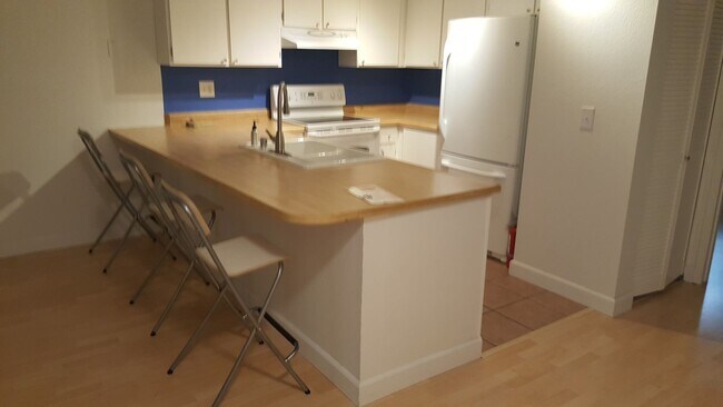 Building Photo - Lovely 1bd. Ground-Level Condo in Cotati