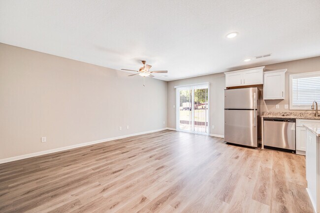 Building Photo - 511 Pine