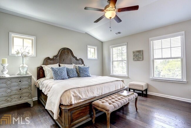 Building Photo - 10120 Windalier Way