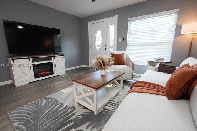 Building Photo - 742 Granada St