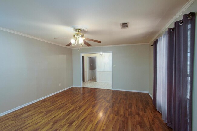 Building Photo - 1510 Belvedere Dr