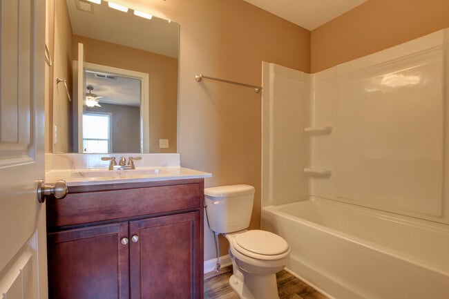 Building Photo - 991 Big Sky Dr