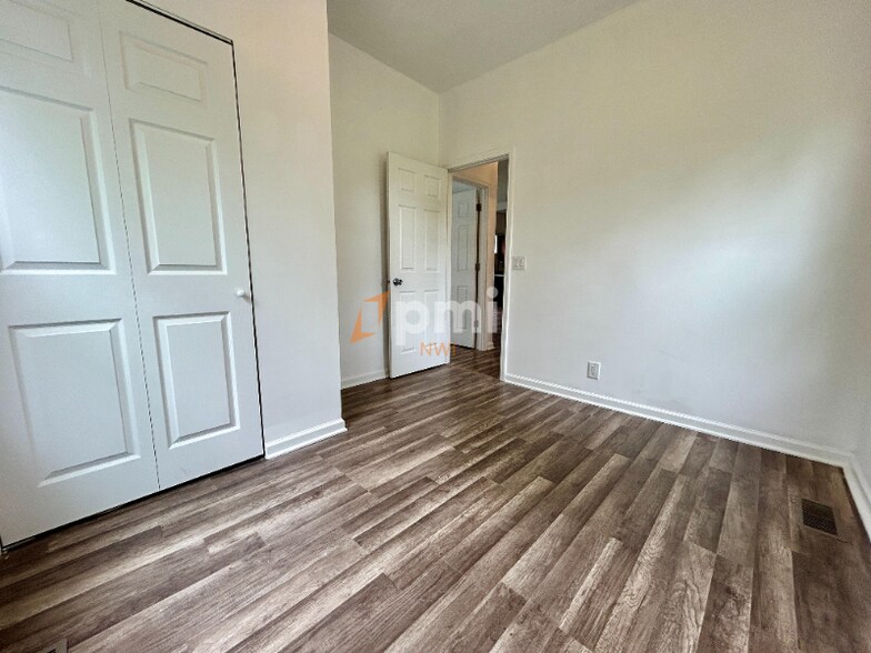 Building Photo - 13328 Edison St