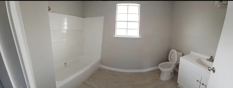 Building Photo - 417 Brandywine Blvd