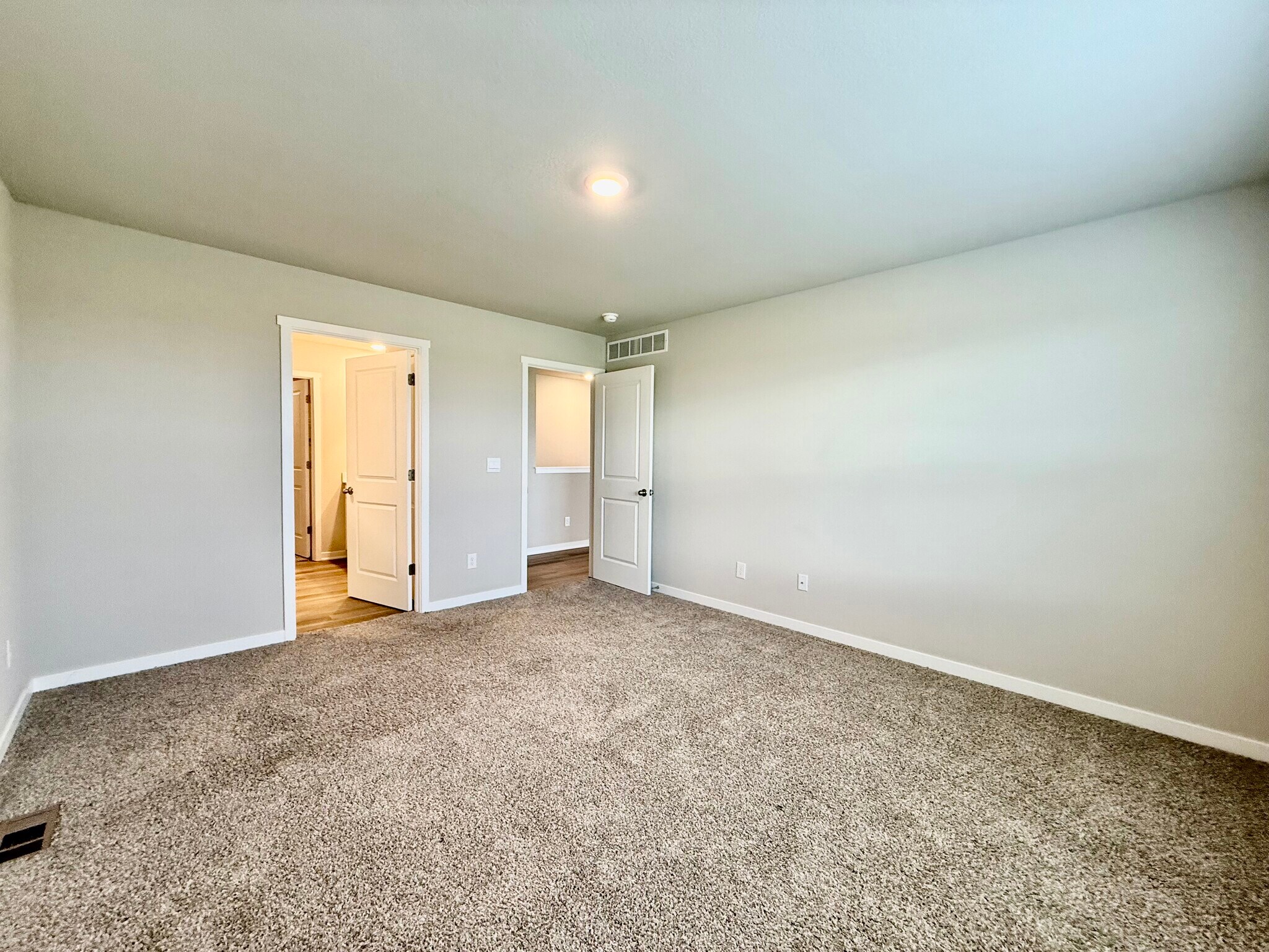 Building Photo - 10436 Southerwick Pl