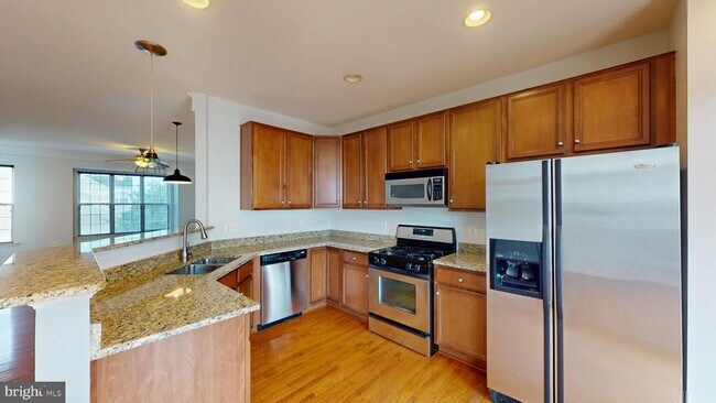 Building Photo - 502 Legrace Terrace NE