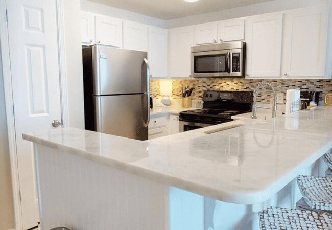 Building Photo - 527 Beach Club Trail