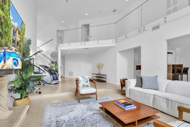 Building Photo - 753 Villa Portofino Cir