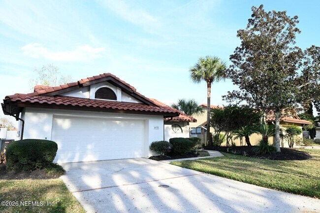 Building Photo - 4632 Corrientes Cir N