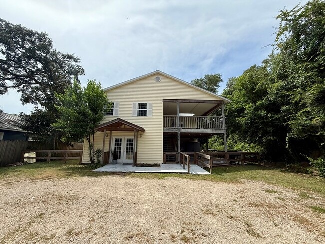 Building Photo - 405 Tallahassee St