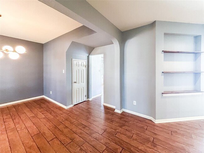 Building Photo - 1745 Dapplegrey Ln