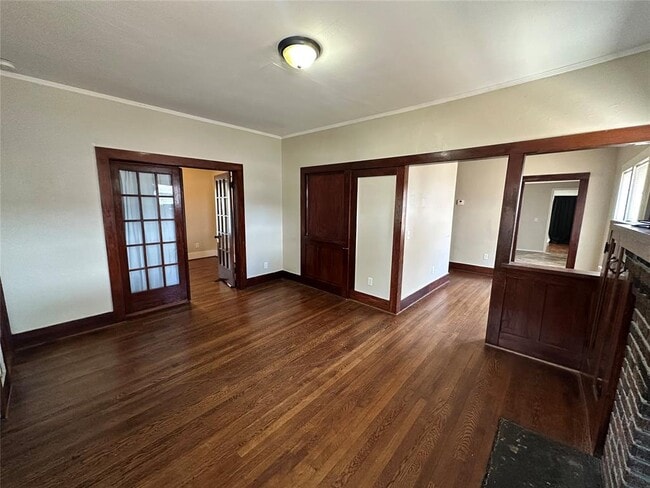 Building Photo - 746 S Jenkins Ave
