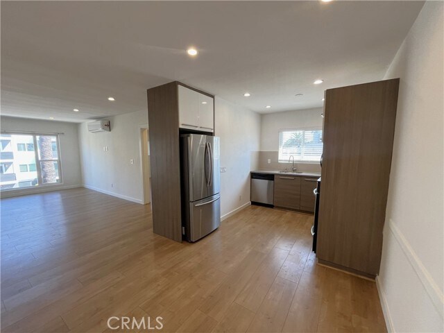 Building Photo - 8304 Clinton Ave