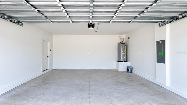 Building Photo - 2242 Jennio Dr