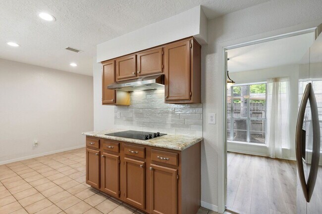 Building Photo - 78 N Deerfoot Cir