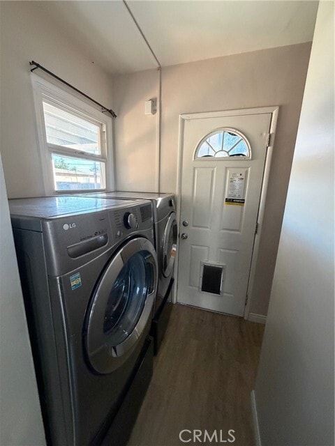 Building Photo - 814 E Erna Ave