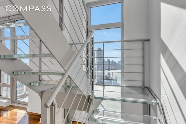 Building Photo - 2 N 5th St