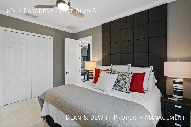 Building Photo - Fully Furnished LUXURY Home in Exclusive PYCC
