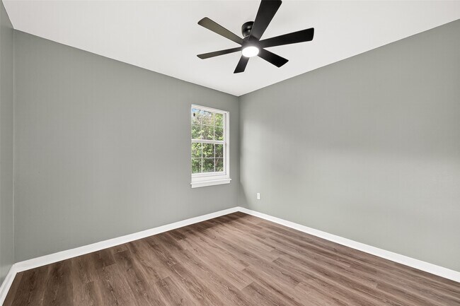 Building Photo - 8666 Candy St