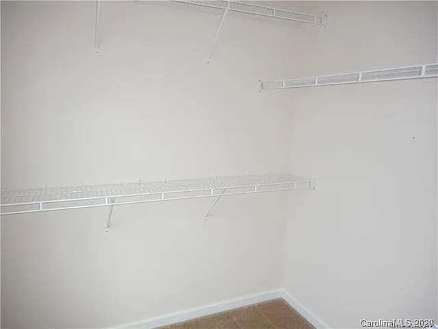 Building Photo - 2501 Silverthorn Dr