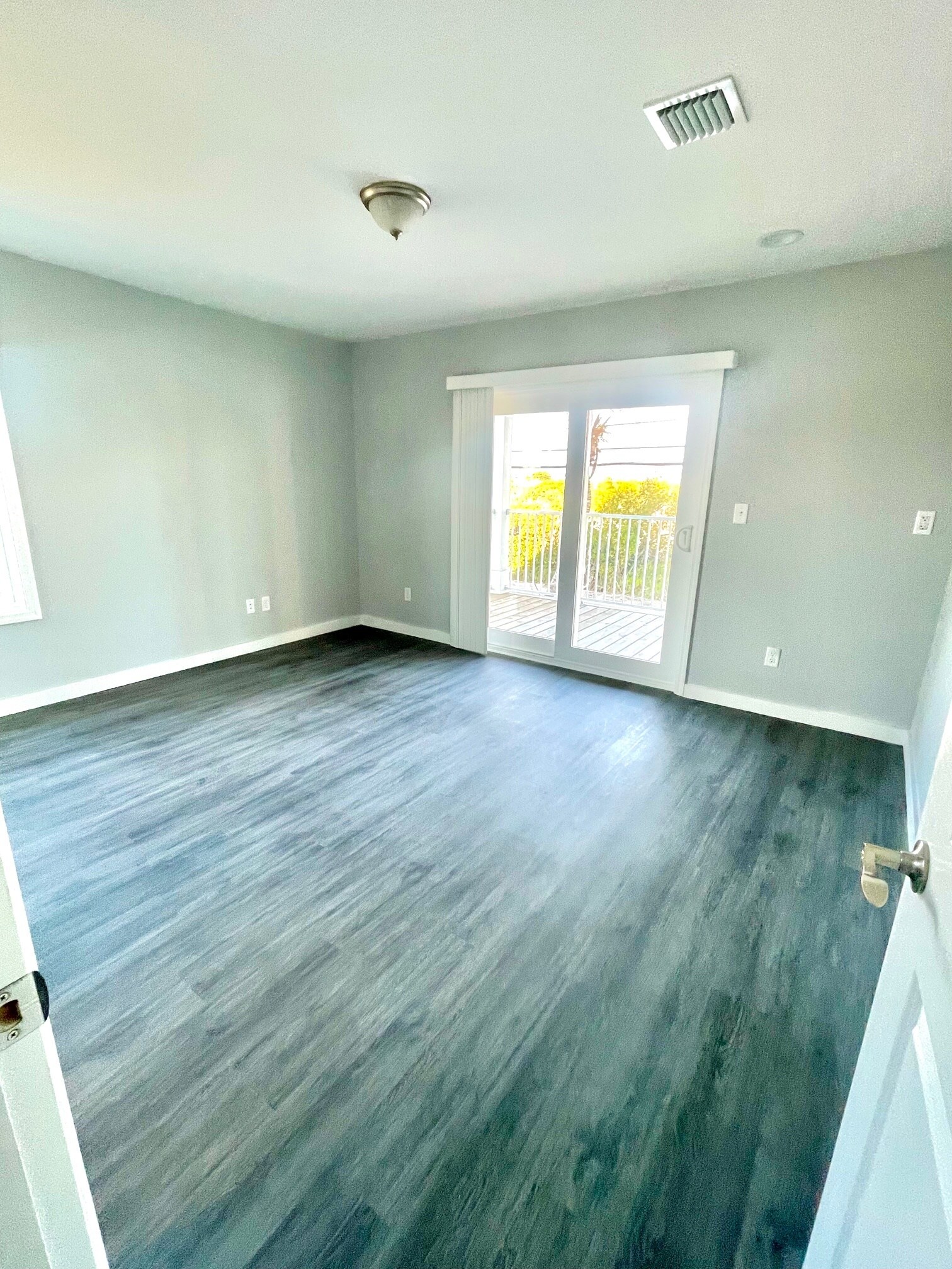 2nd Floor Master Bedroom/Bathroom/Balcony - 51 Barcelona Dr
