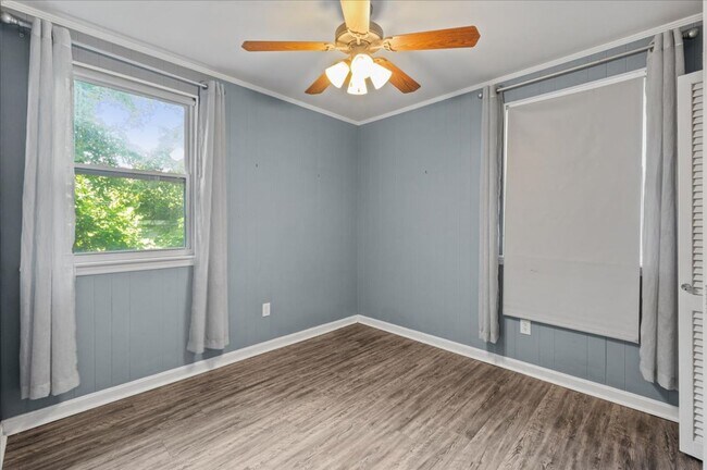 Building Photo - 3-Bedroom Home Near Memorial Hospital